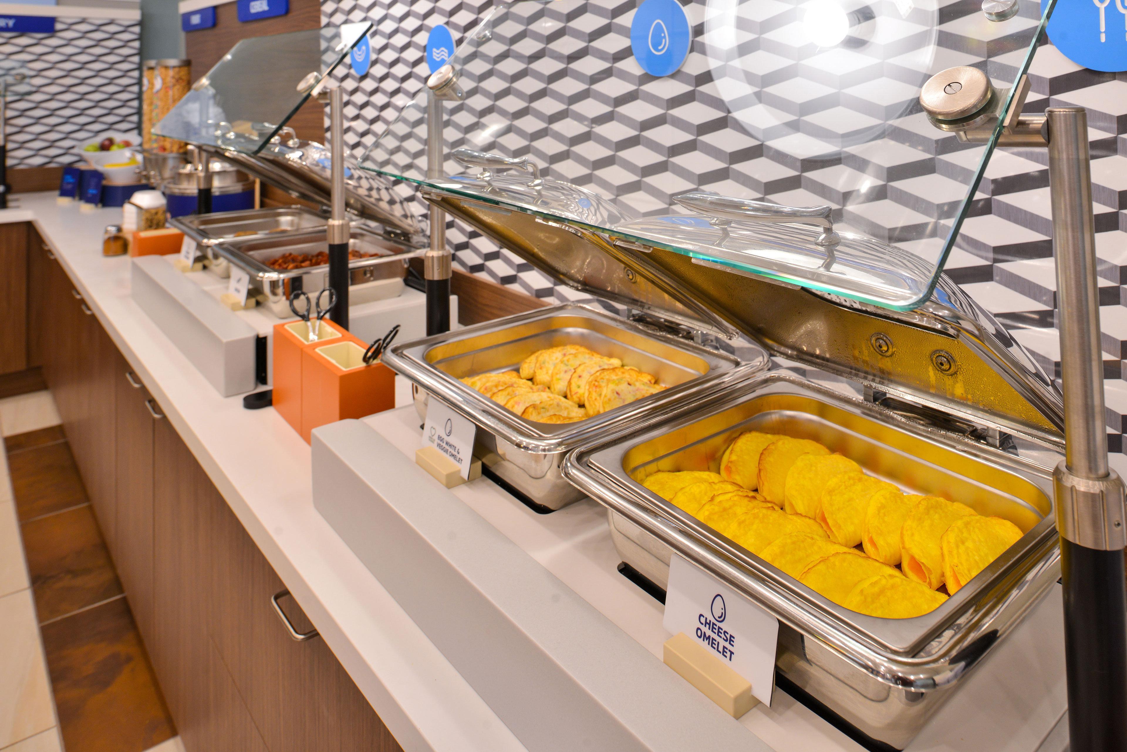 Holiday Inn Express & Suites Brady By Ihg Exteriör bild