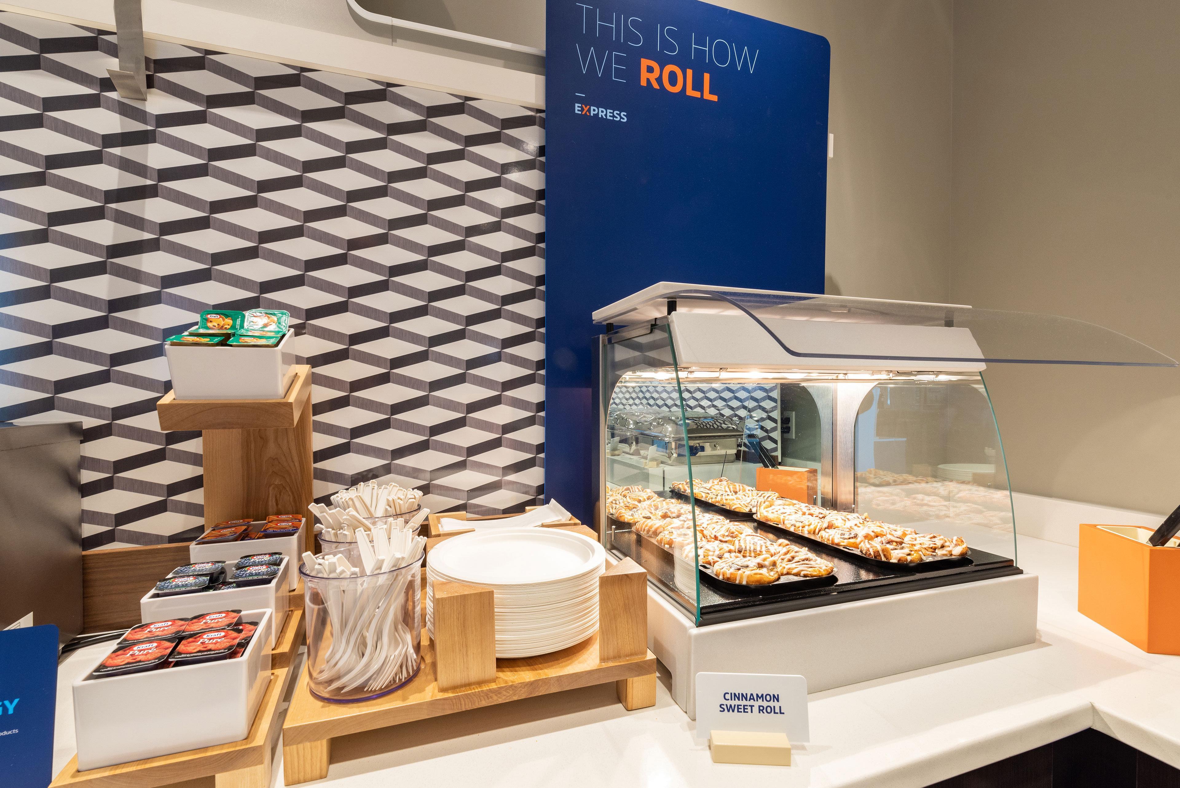 Holiday Inn Express & Suites Brady By Ihg Exteriör bild