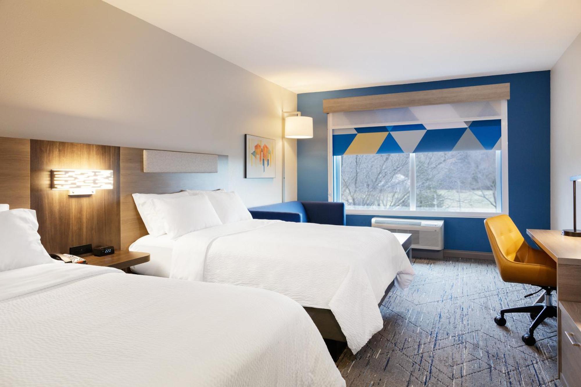 Holiday Inn Express & Suites Brady By Ihg Exteriör bild
