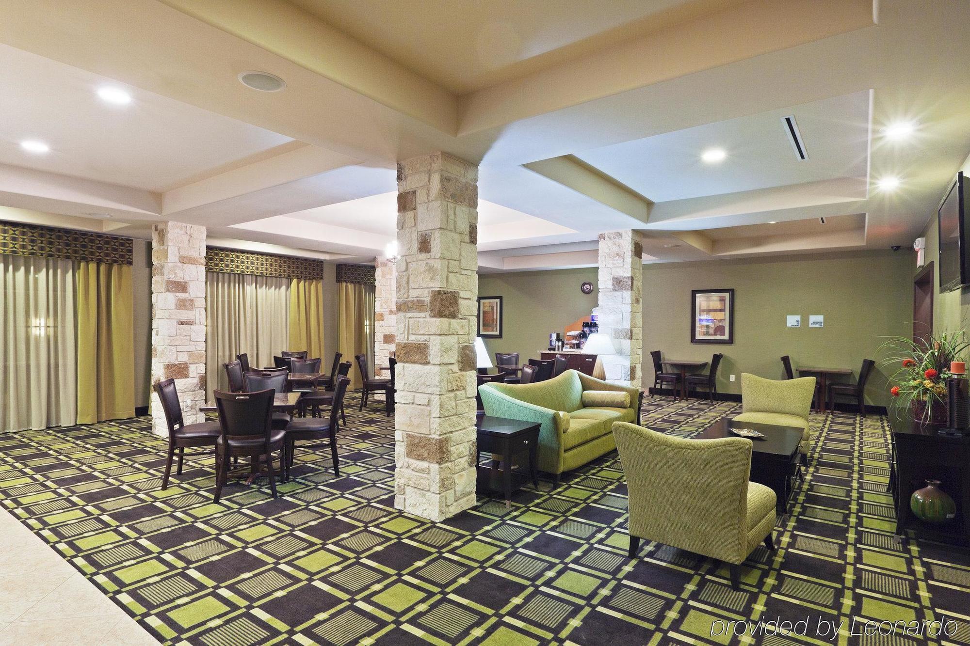 Holiday Inn Express & Suites Brady By Ihg Inreriör bild